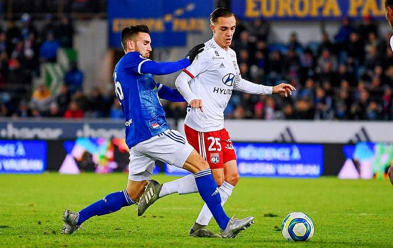 半场战报：多特1-0门兴，布兰特凌空斩，聚勒献助攻（半场快讯：多特暂1-0门兴，布兰特凌空破门，聚勒送助攻）