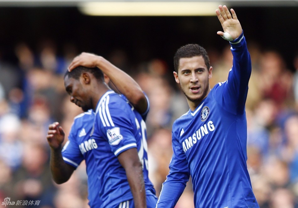 足坛共17位亿欧先生：英超西甲各7人 德甲2人法甲1人 意甲0人（足坛17名亿欧球员分布：英超、西甲各7人，德甲2人，法甲1人，意甲0人）